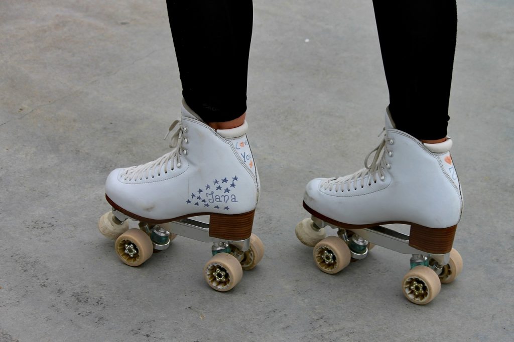 Introducing A World of Roller Skating to The Beginners
