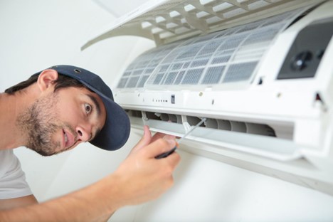Why Hire A Contractor For Your Air Conditioning And Heating Problems?