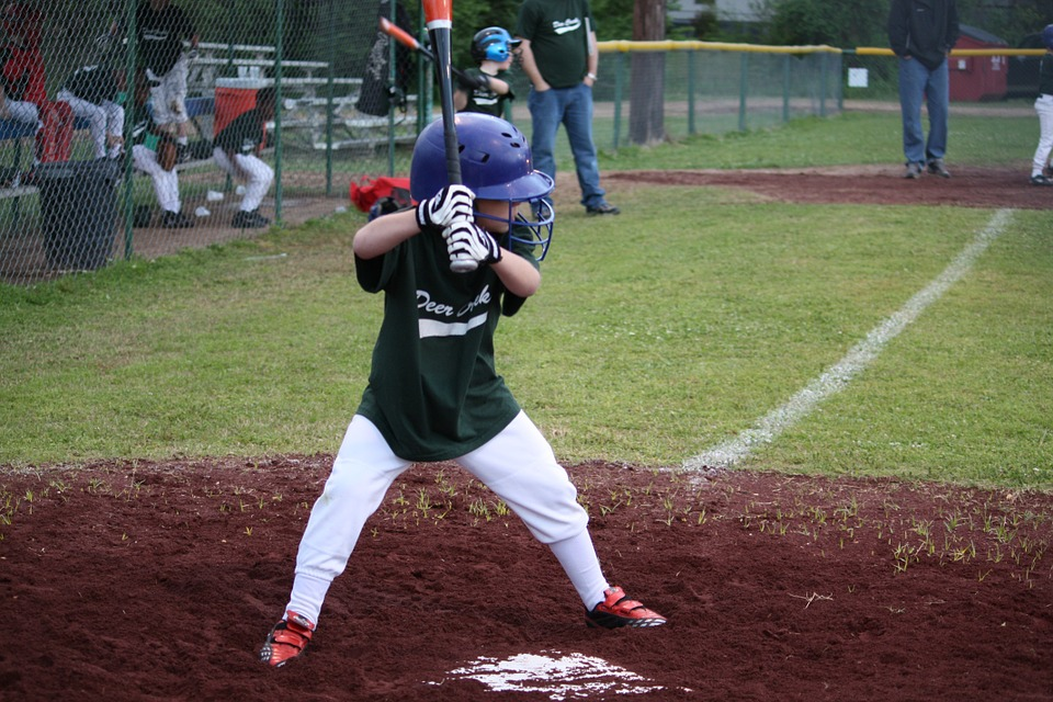 Help Your Kid With Hitting in Baseball